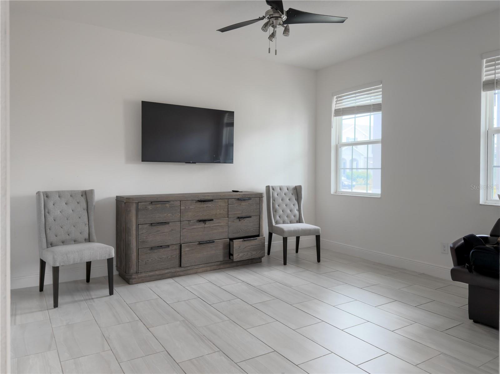 Image 2 of 22 For 5063 Down Court