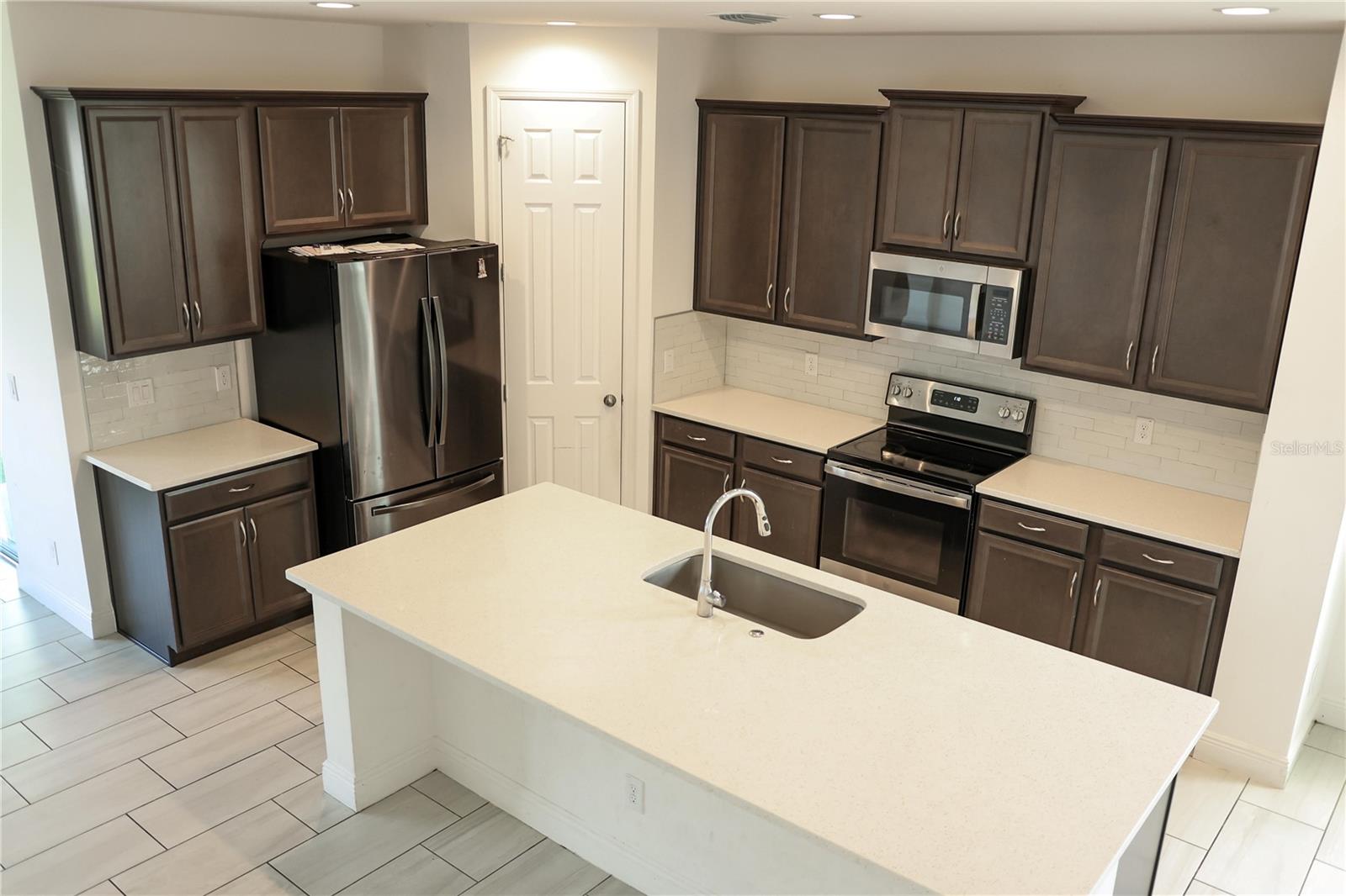 Image 3 of 22 For 5063 Down Court