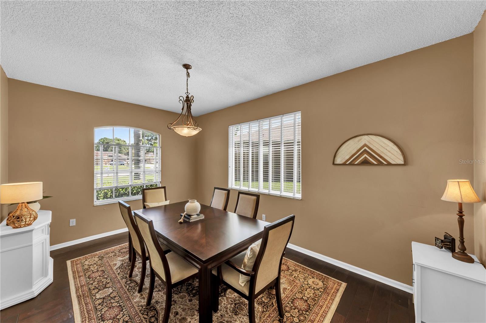 Listing photo id 13 for 16118 Muirfield Drive