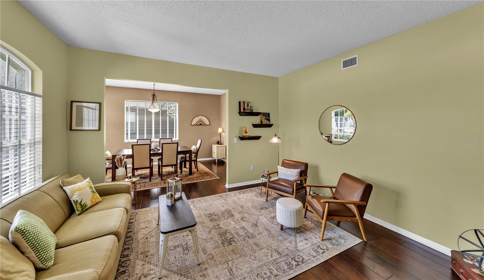 Listing photo id 14 for 16118 Muirfield Drive