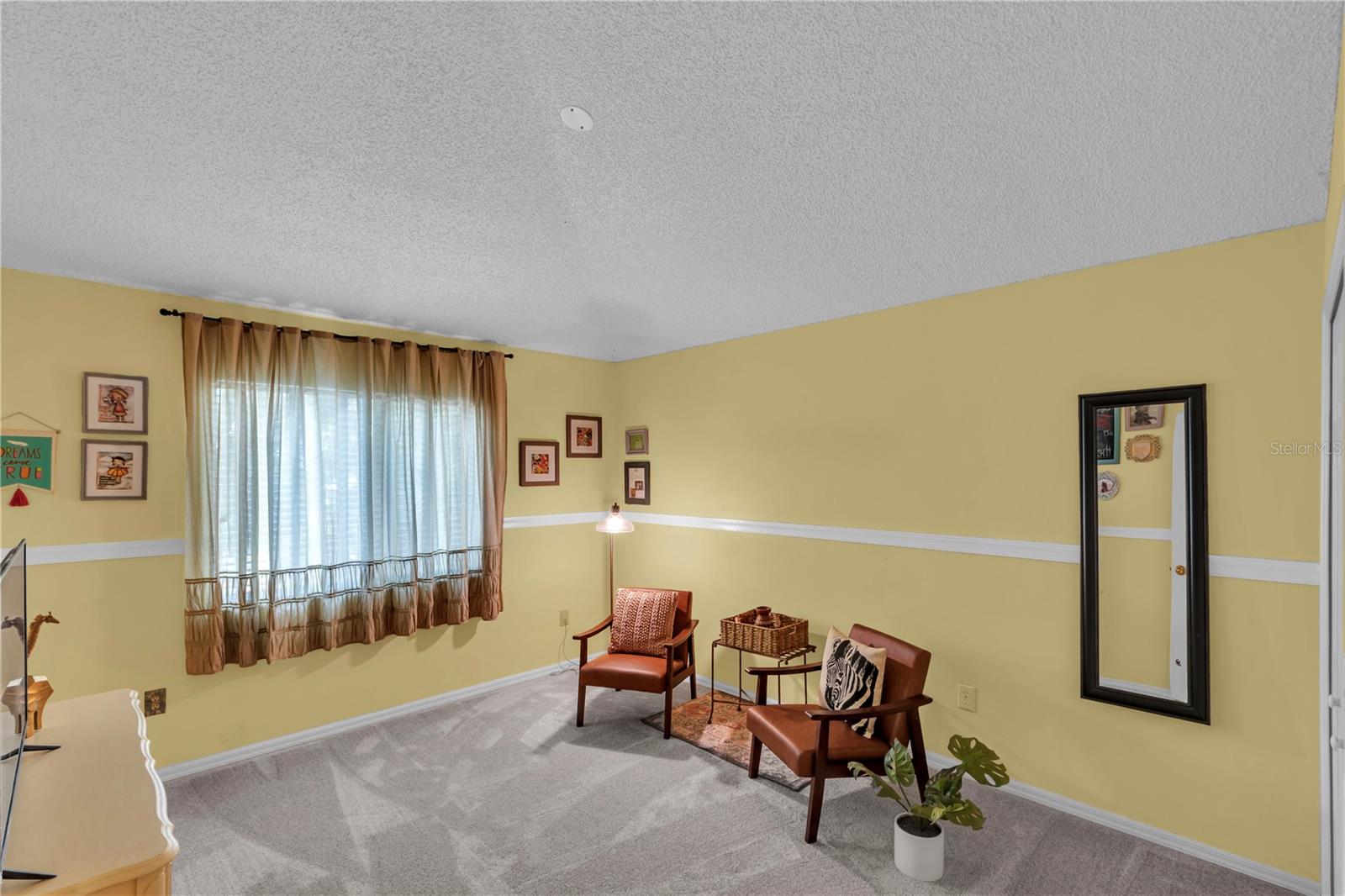 Listing photo id 35 for 16118 Muirfield Drive