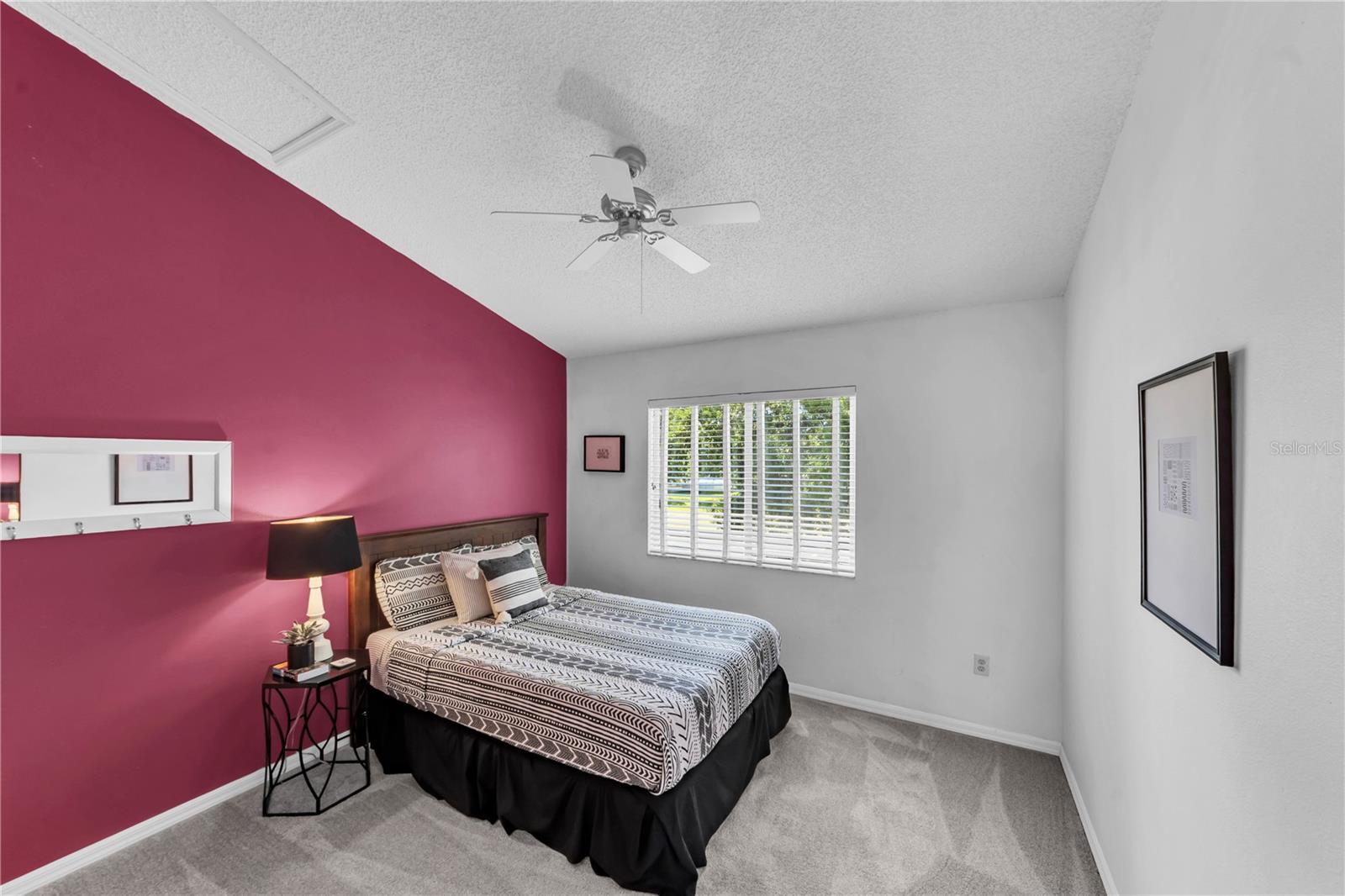 Listing photo id 36 for 16118 Muirfield Drive