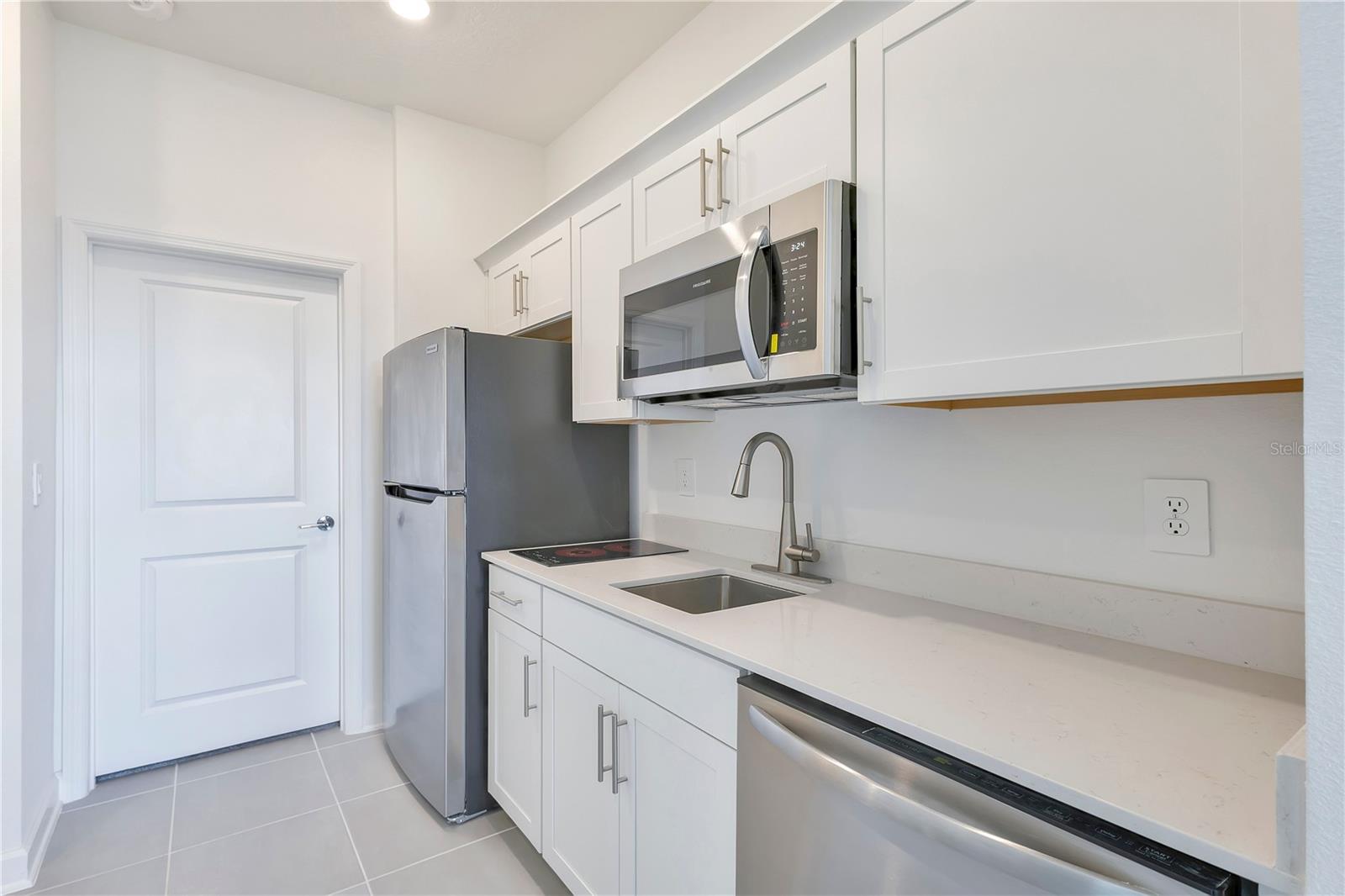 Image 4 of 9 For 3257 Addison Boulevard B