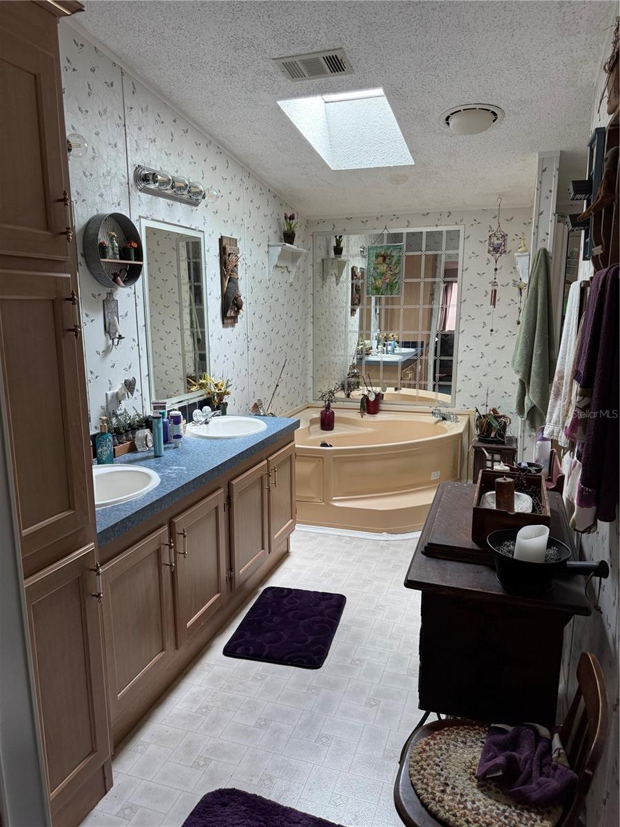 Image 10 of 24 For 865 178th Terrace