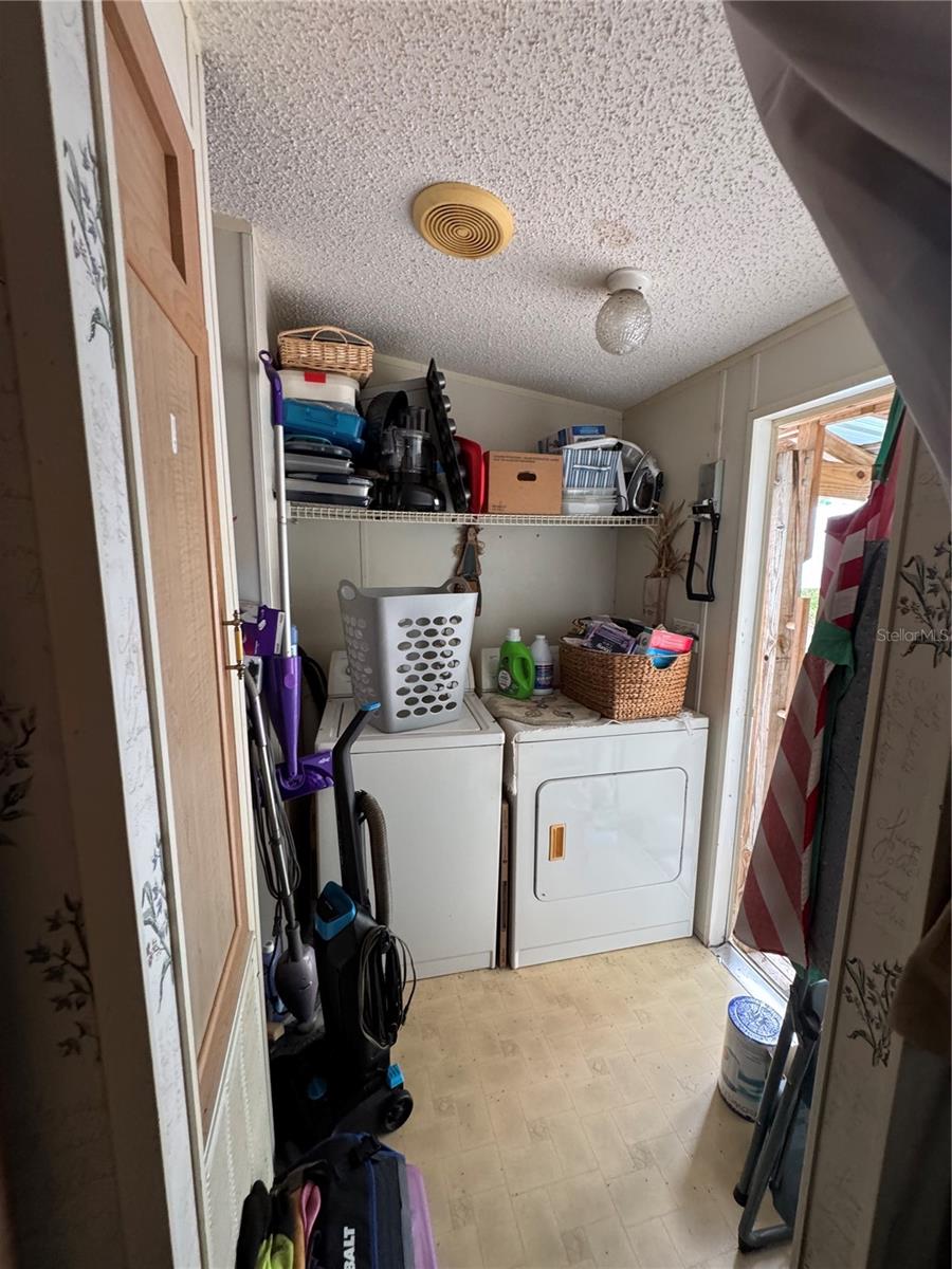 Image 15 of 24 For 865 178th Terrace