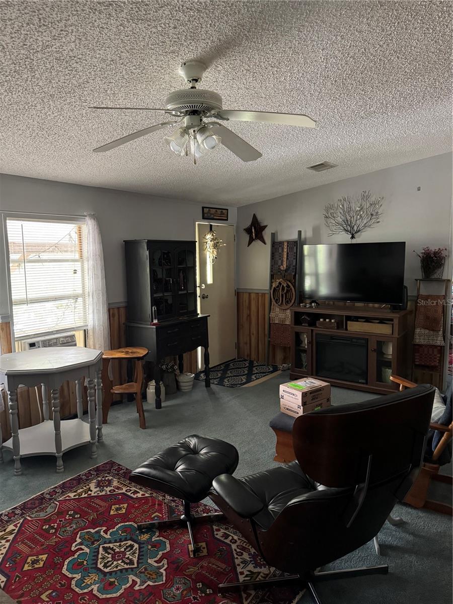 Image 4 of 24 For 865 178th Terrace