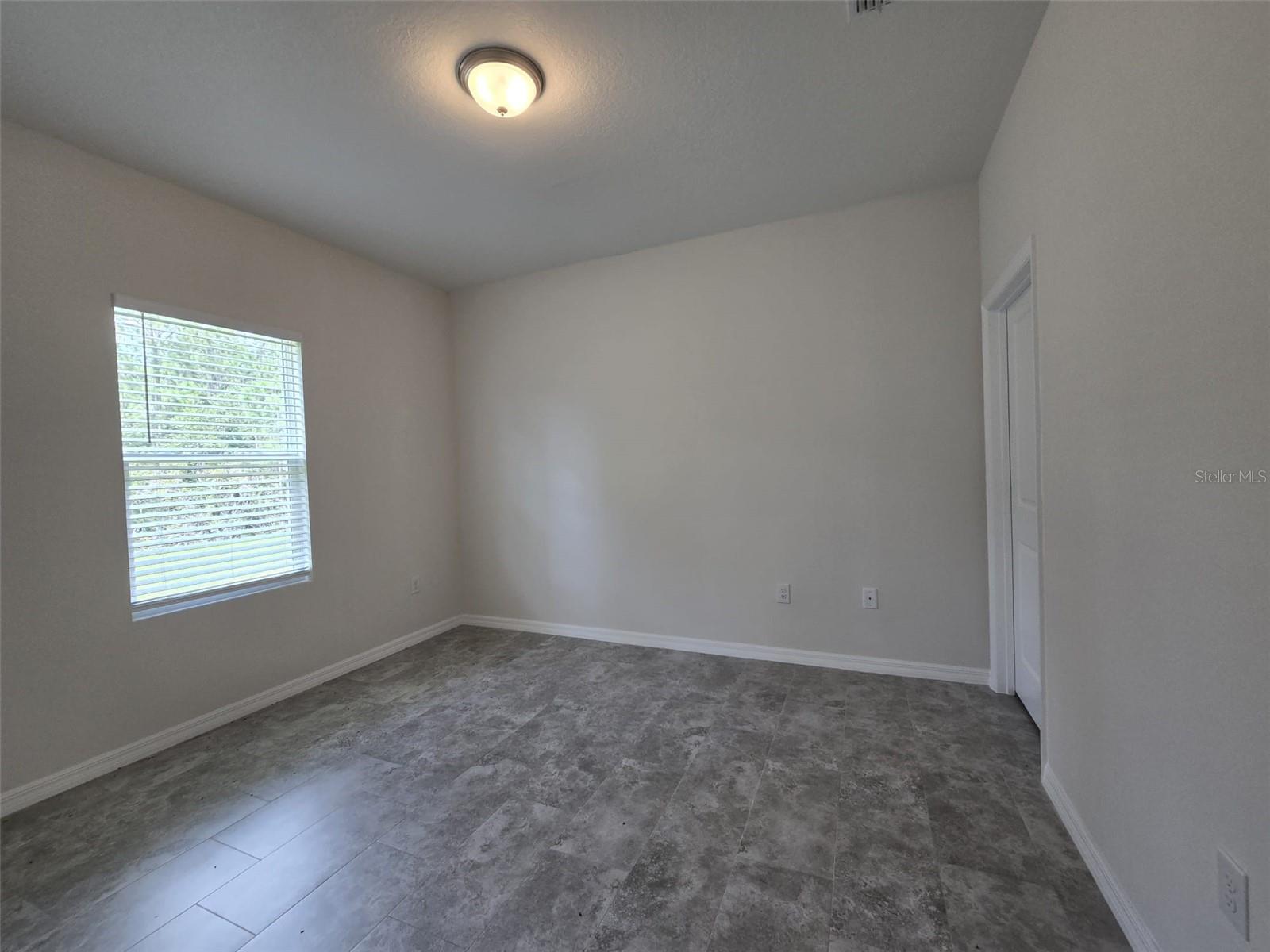 Image 10 of 12 For 2025 Dunbar St  2025