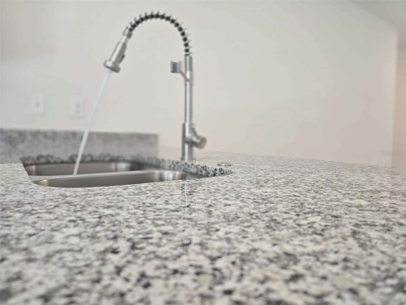 Image 4 of 12 For 2025 Dunbar St  2025