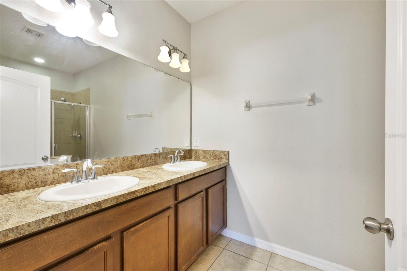Image 16 of 25 For 1209 Seburn Road