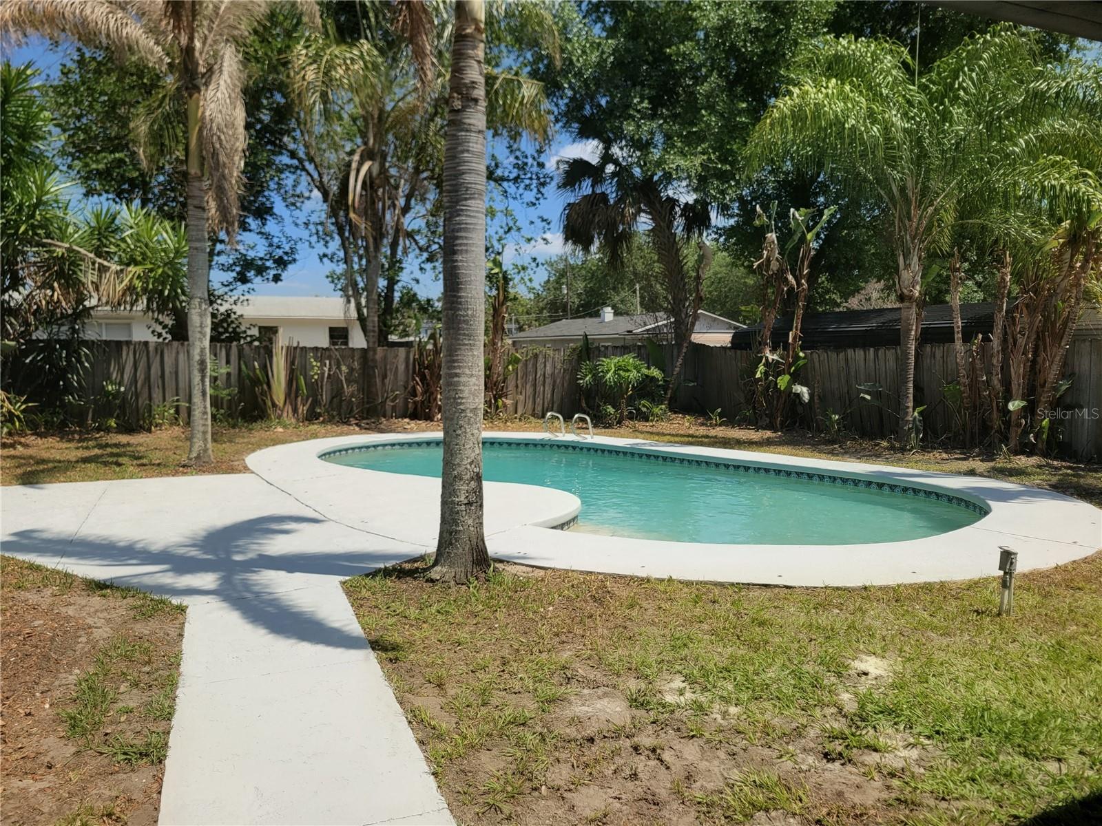 Image 13 of 32 For 1707 Lockwood Avenue