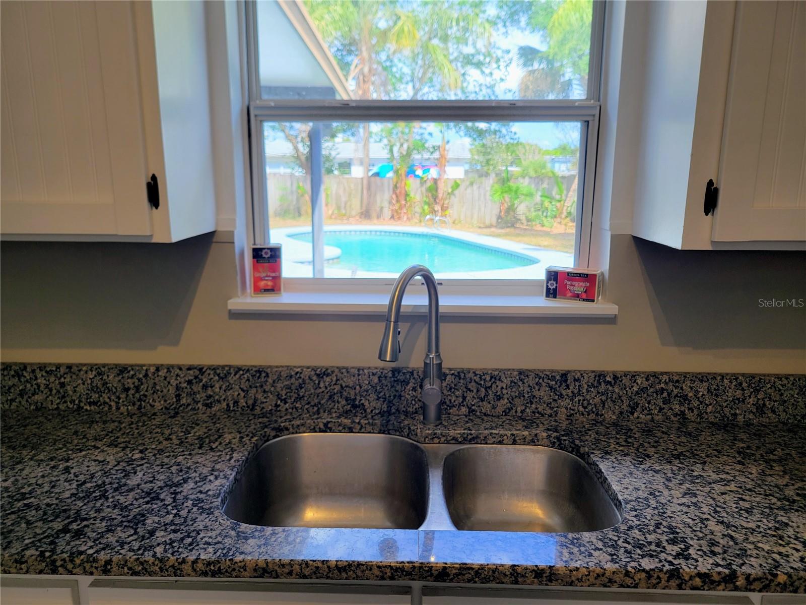 Image 25 of 32 For 1707 Lockwood Avenue