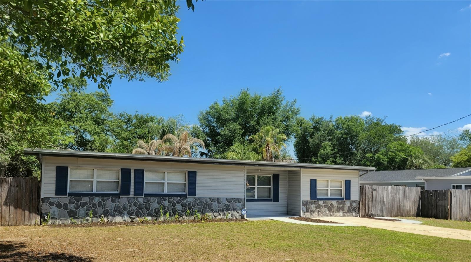 Image 4 of 32 For 1707 Lockwood Avenue