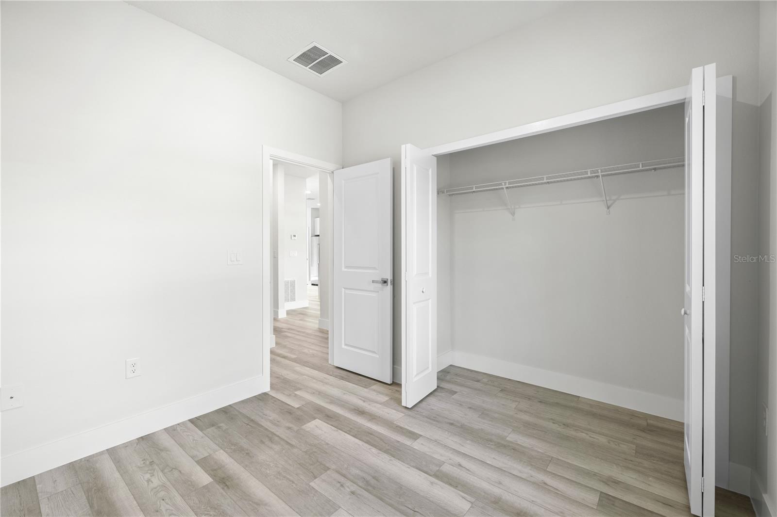 Image 24 of 27 For 16054 29th Court Road