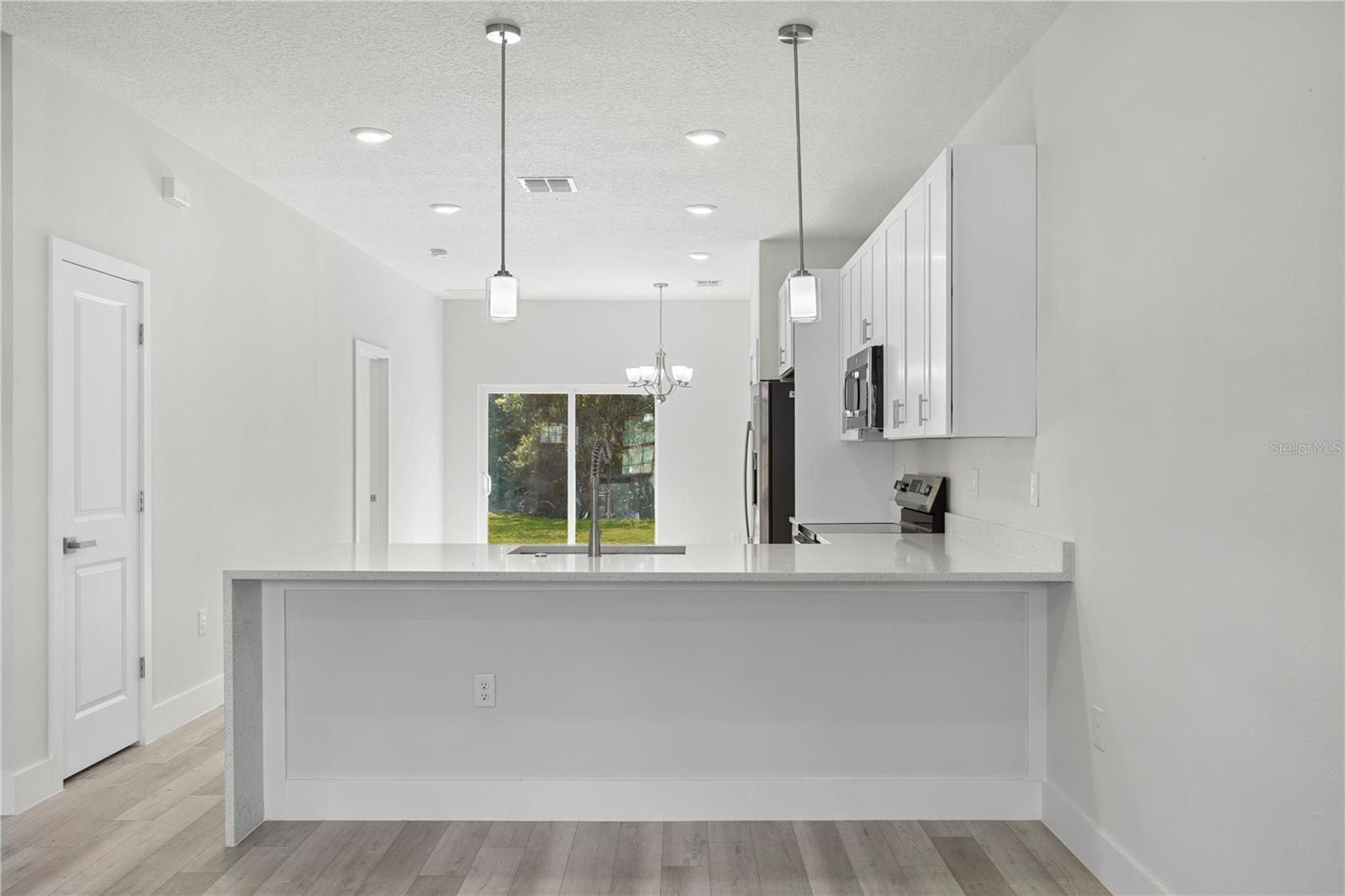 Image 5 of 27 For 16054 29th Court Road