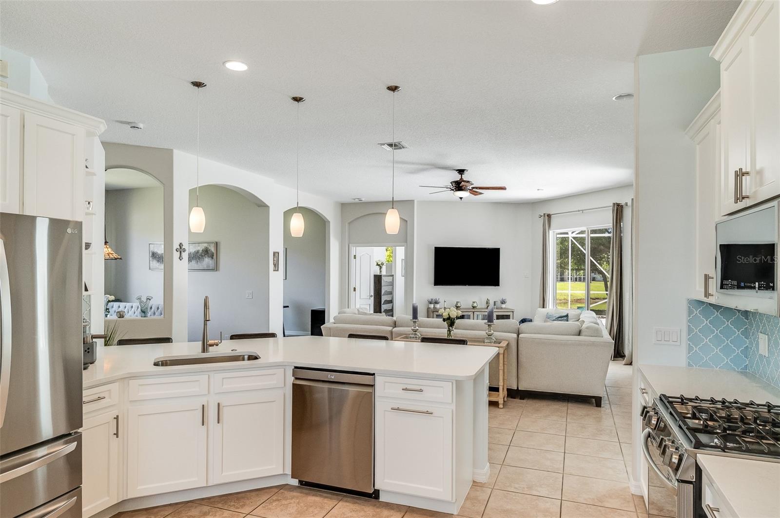 Image 11 of 83 For 230 Ridgemont Circle