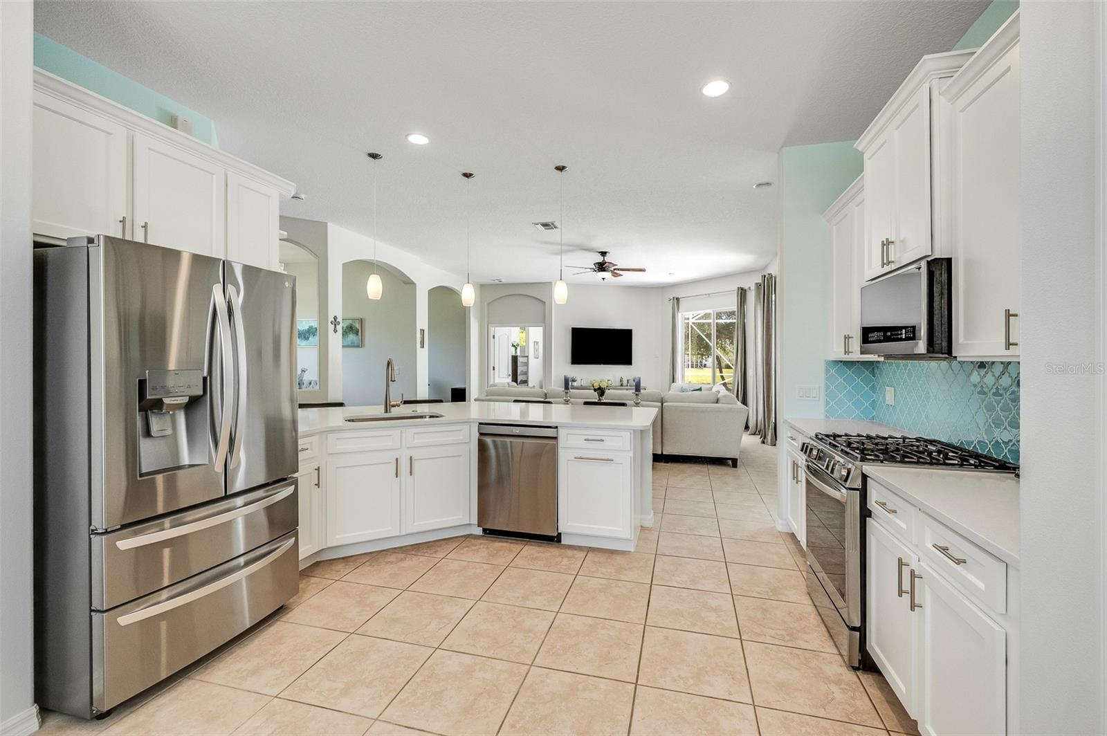 Image 14 of 83 For 230 Ridgemont Circle