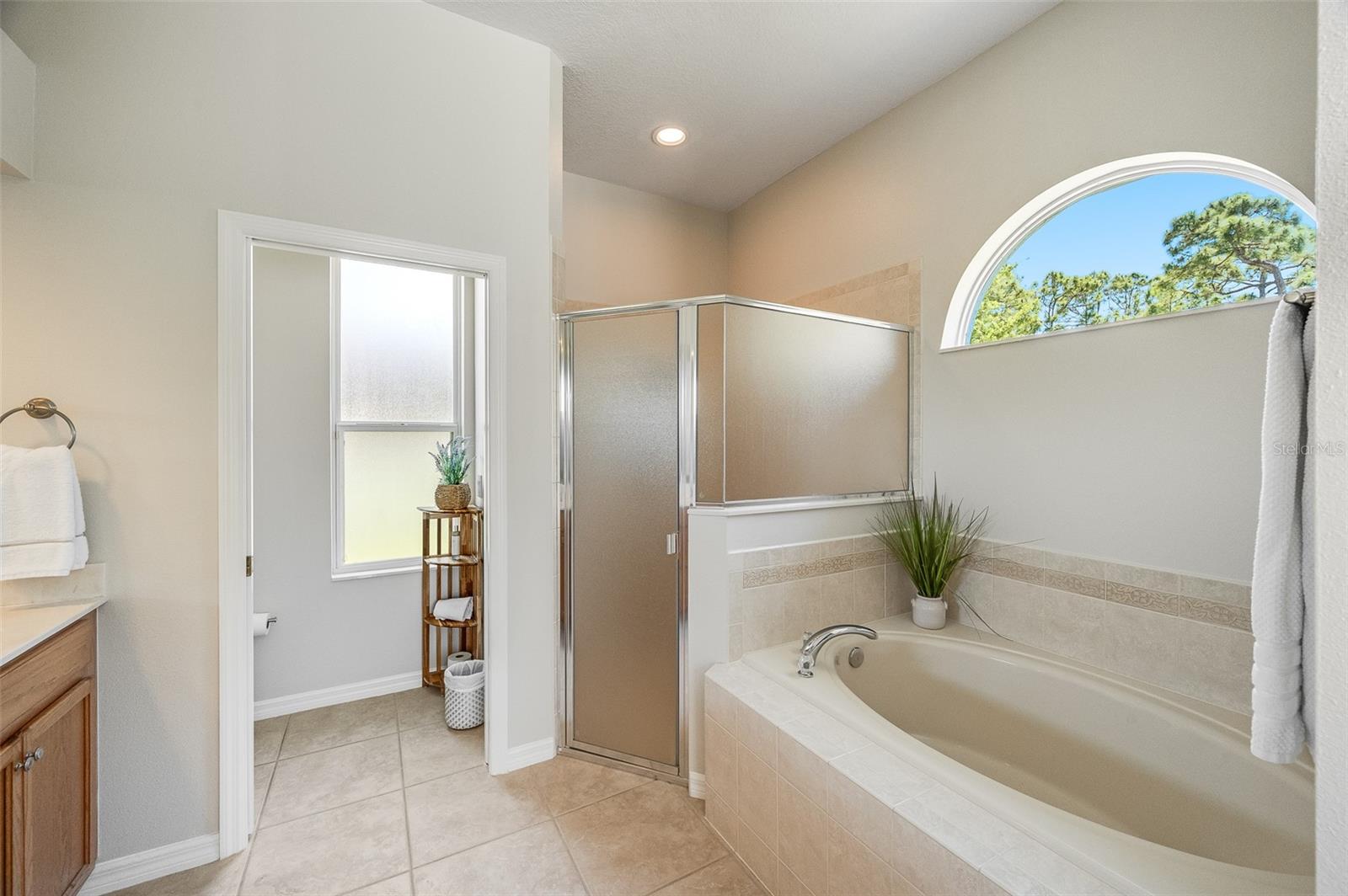 Image 36 of 83 For 230 Ridgemont Circle