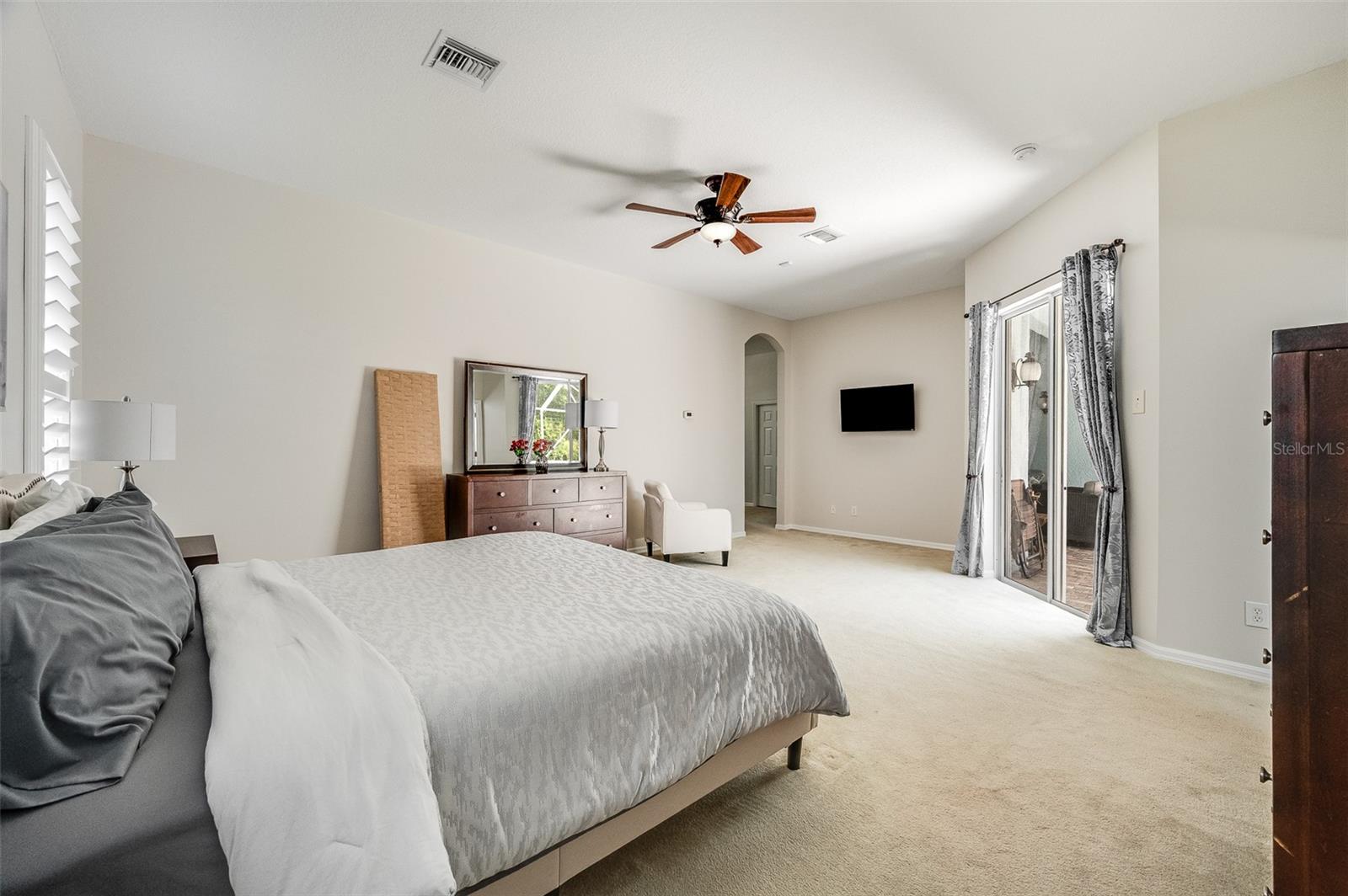 Image 51 of 83 For 230 Ridgemont Circle