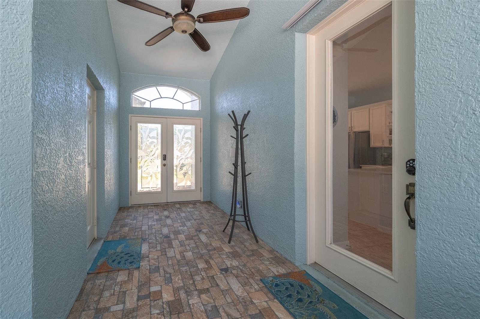 Image 6 of 83 For 230 Ridgemont Circle