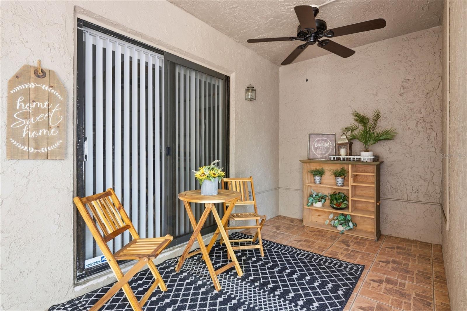 Image 23 of 28 For 1055 Kensington Park Drive 808