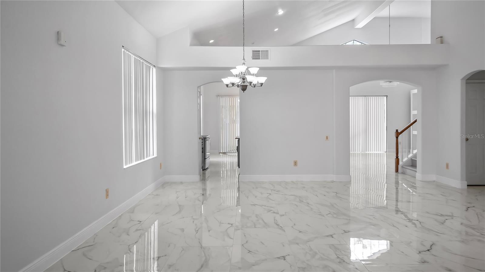 Image 18 of 41 For 7843 Saint Andrews Circle