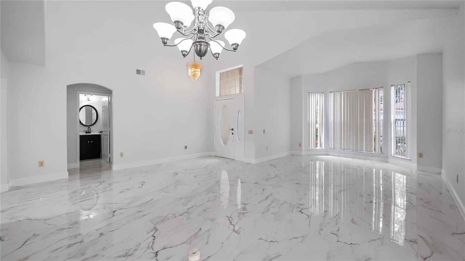 Image 20 of 41 For 7843 Saint Andrews Circle