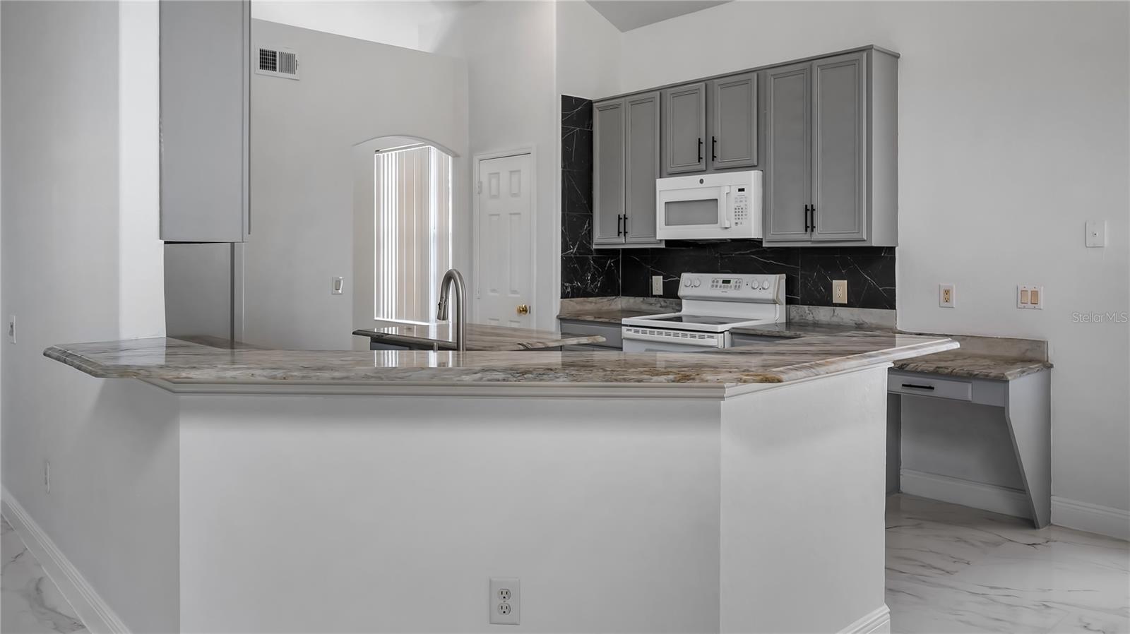 Image 26 of 41 For 7843 Saint Andrews Circle