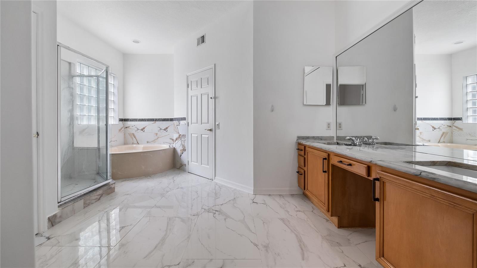 Image 31 of 41 For 7843 Saint Andrews Circle