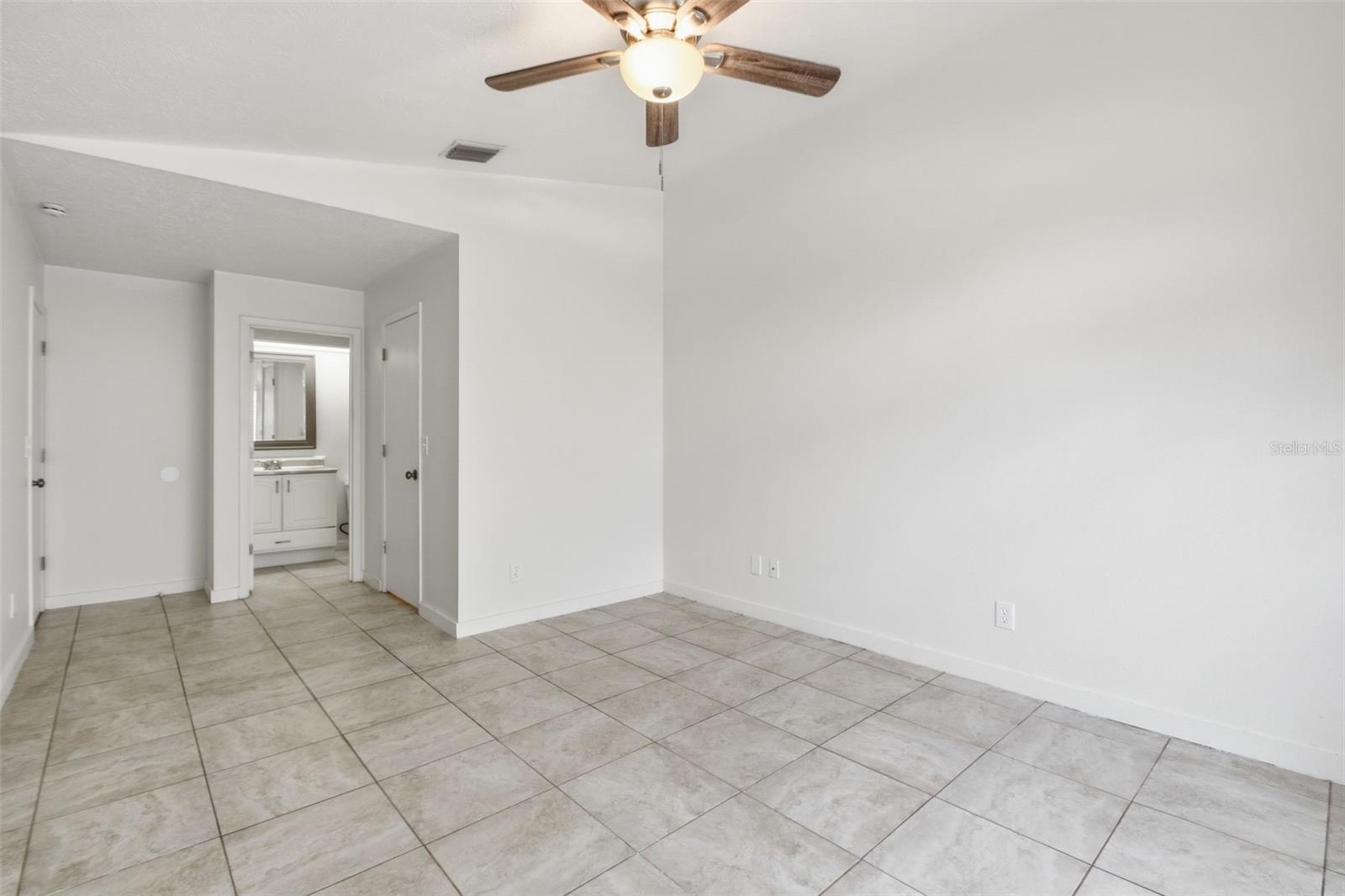 Image 21 of 45 For 6707 64th Lane E