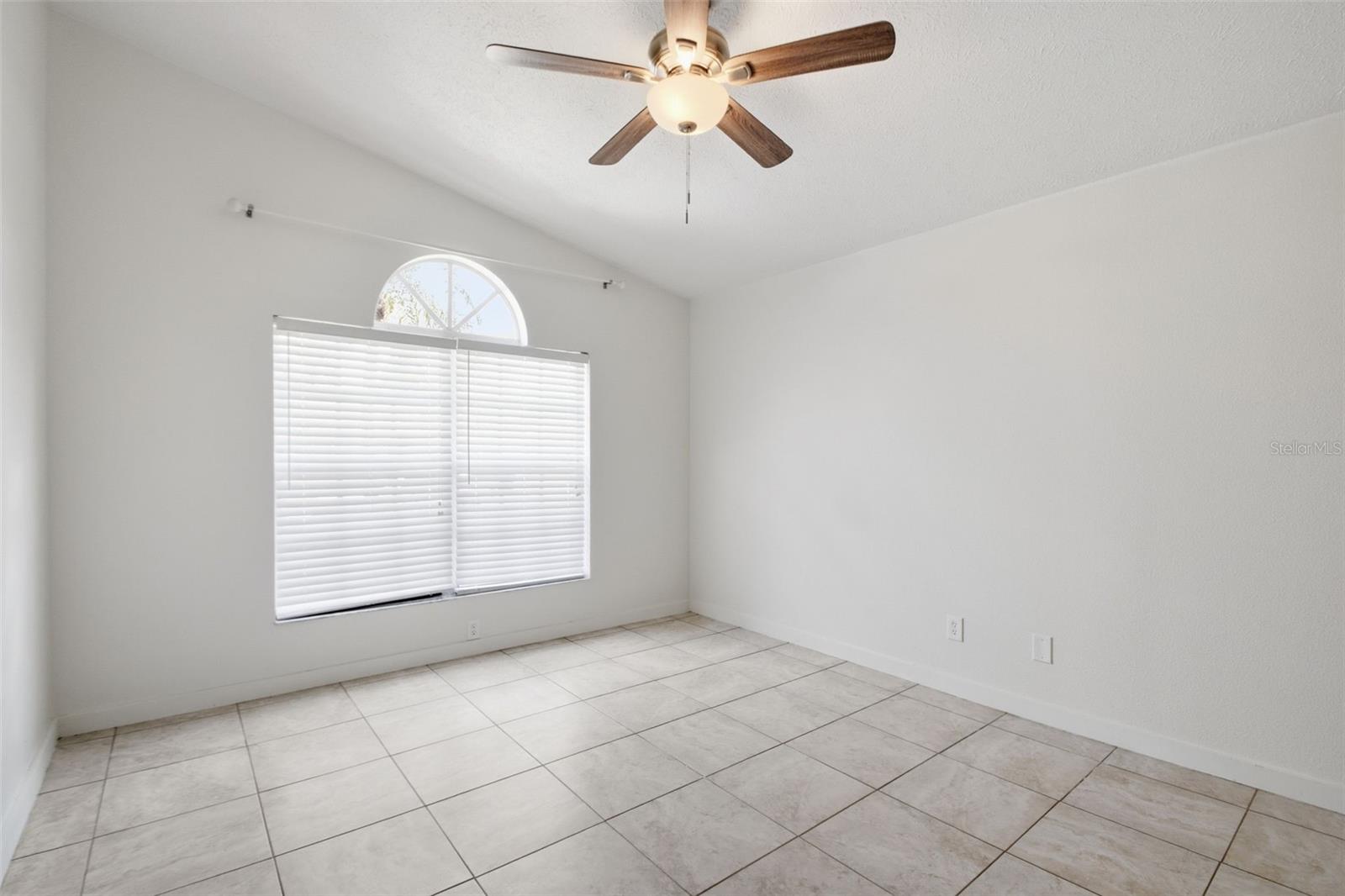 Image 23 of 45 For 6707 64th Lane E