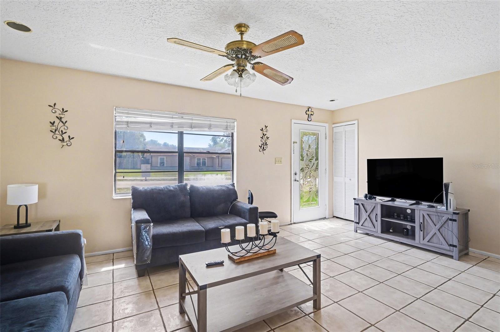 Image 3 of 19 For 1874 Joyner Drive