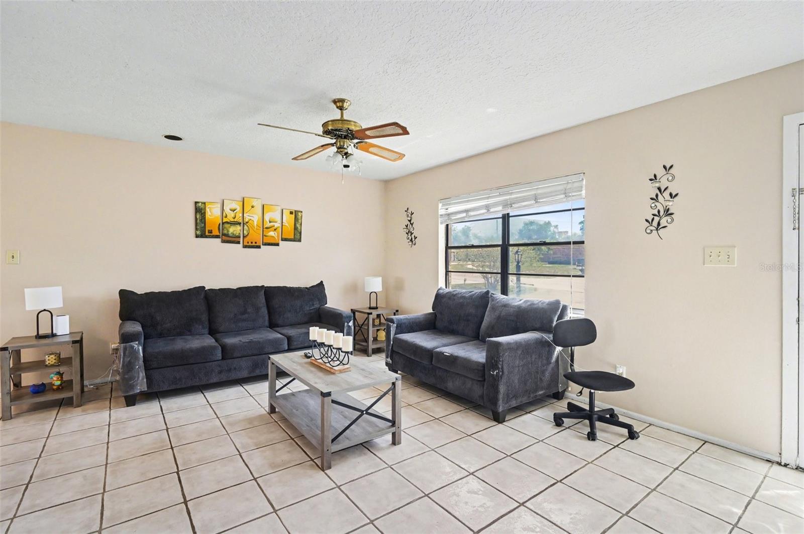 Image 4 of 19 For 1874 Joyner Drive