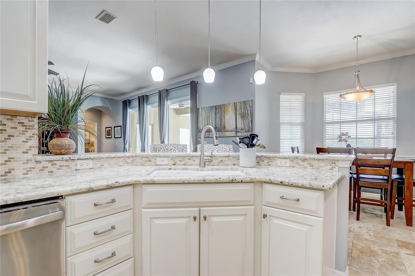 Image 19 of 71 For 8314 Vintage Drive