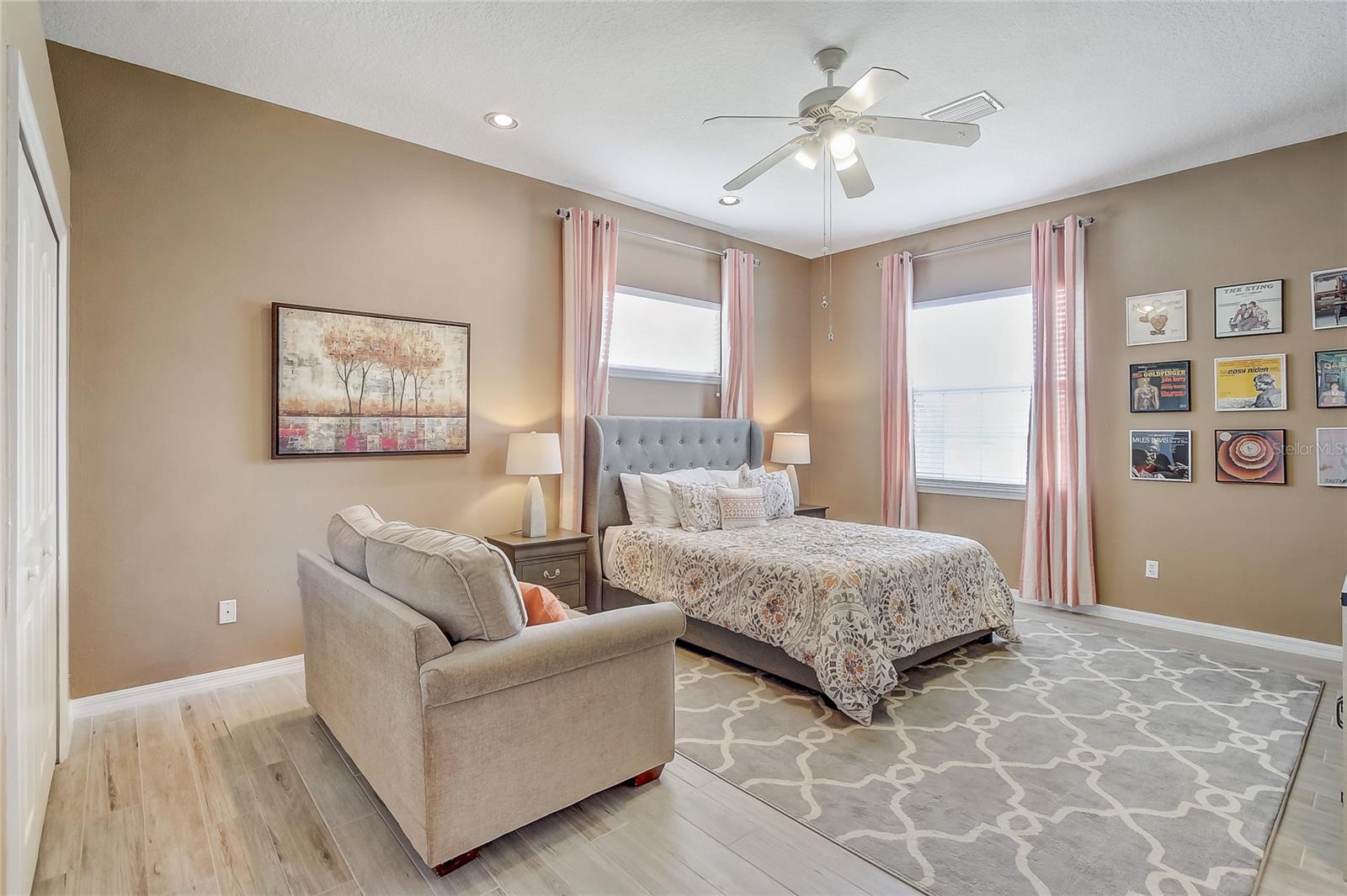 Image 28 of 71 For 8314 Vintage Drive