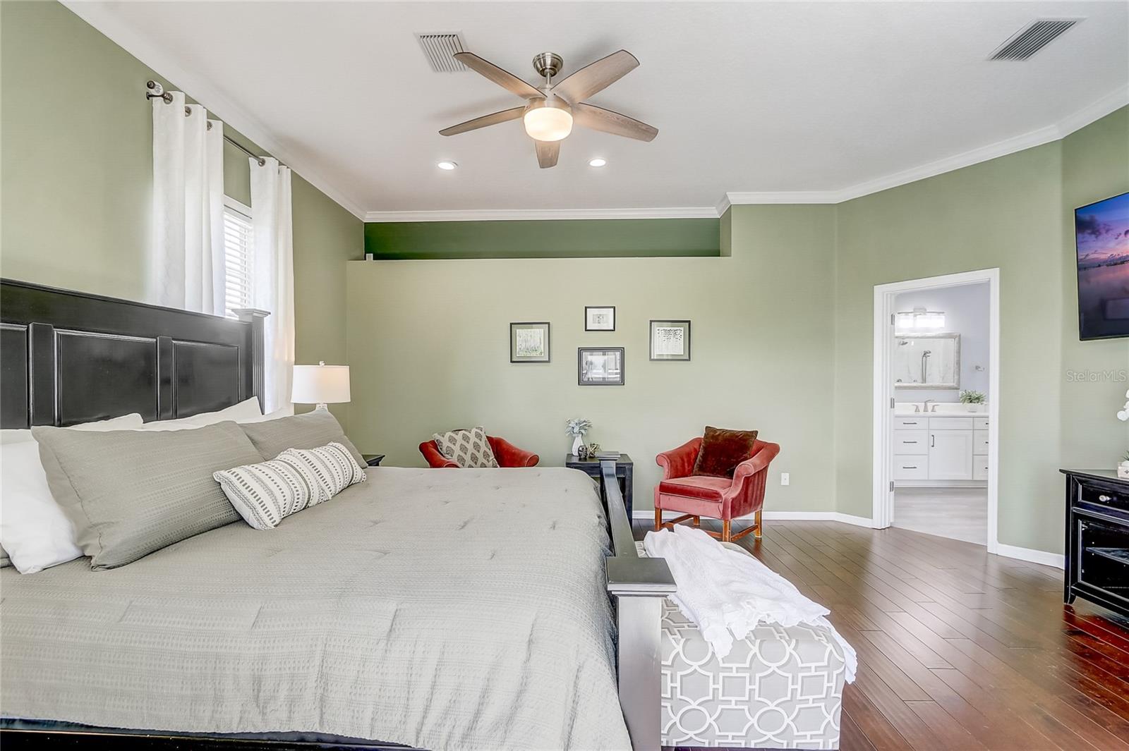 Image 38 of 71 For 8314 Vintage Drive