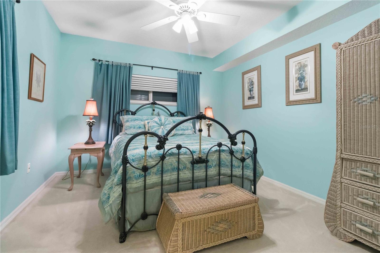Image 14 of 30 For 8921 Lake Drive 504