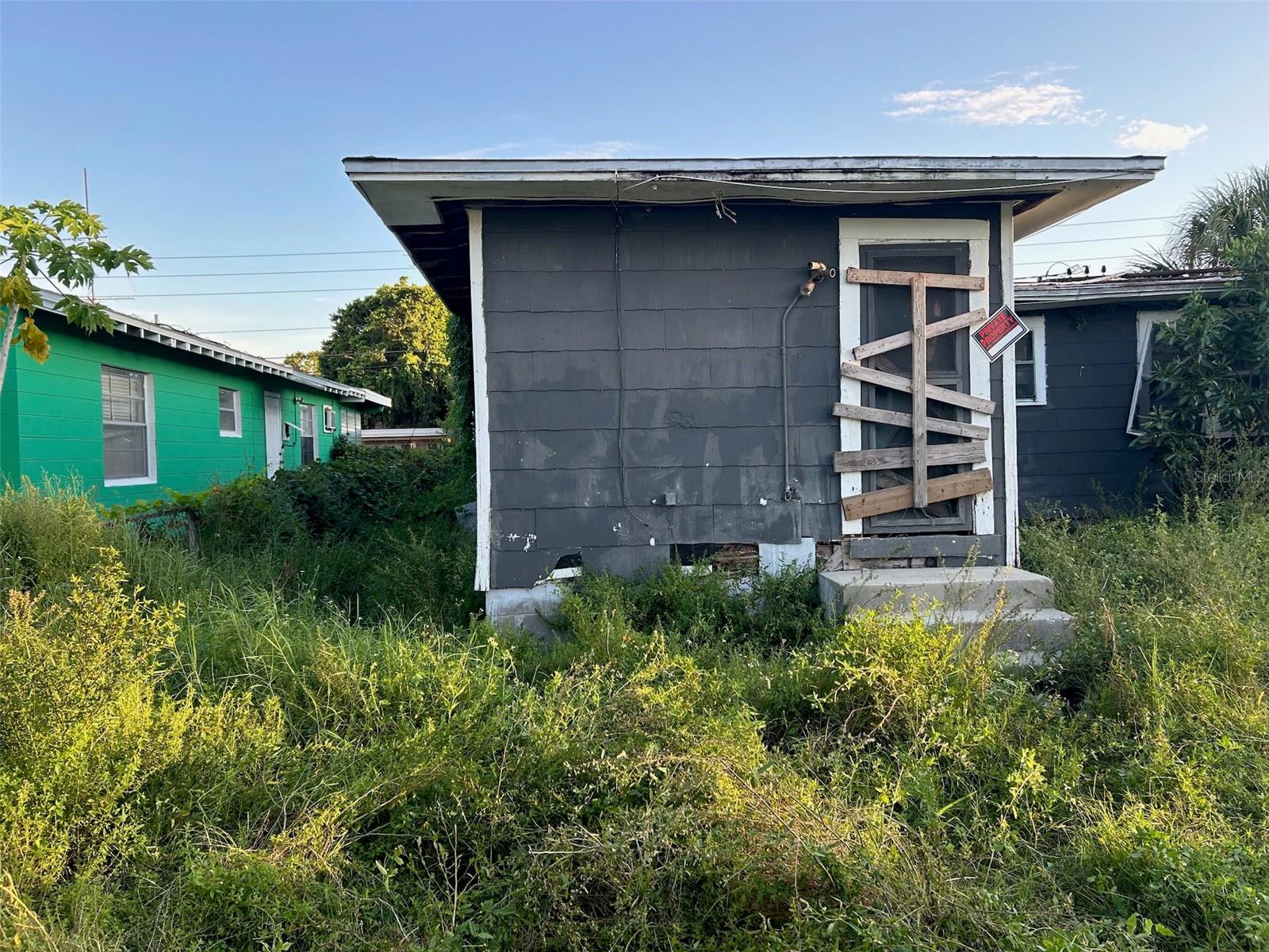 Image 14 of 55 For 877 22nd Avenue S