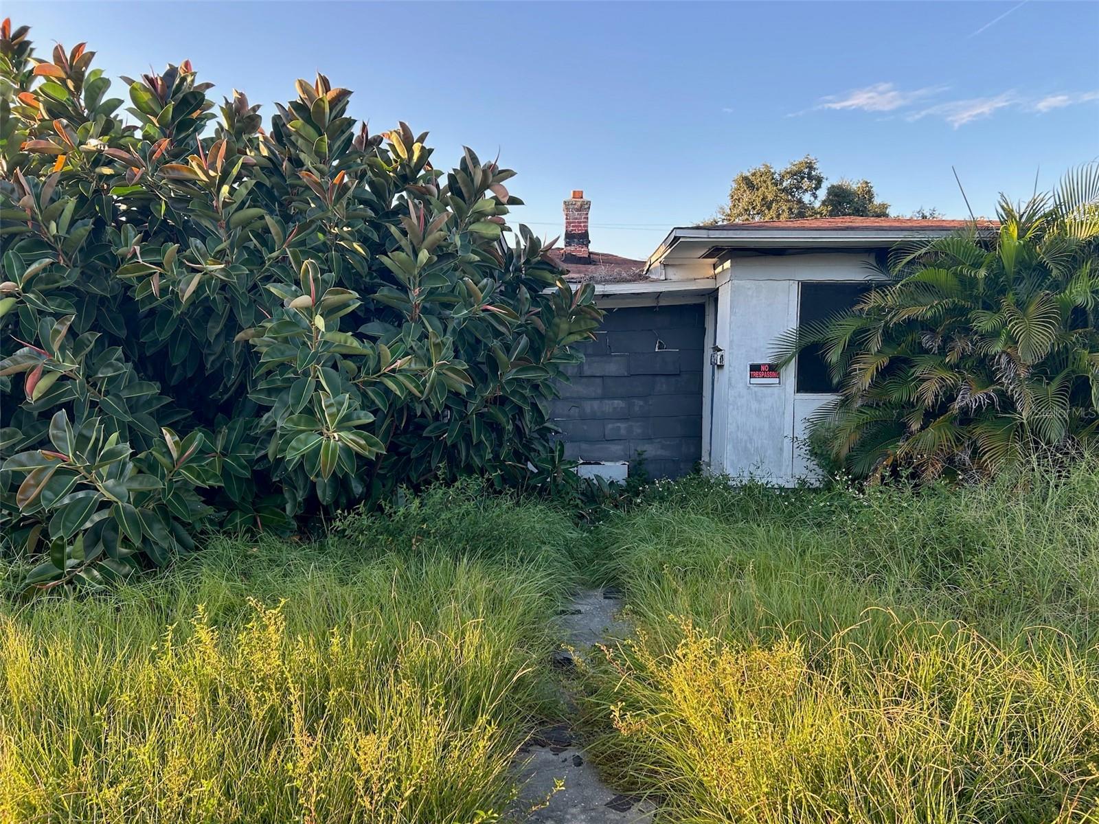 Image 19 of 55 For 877 22nd Avenue S