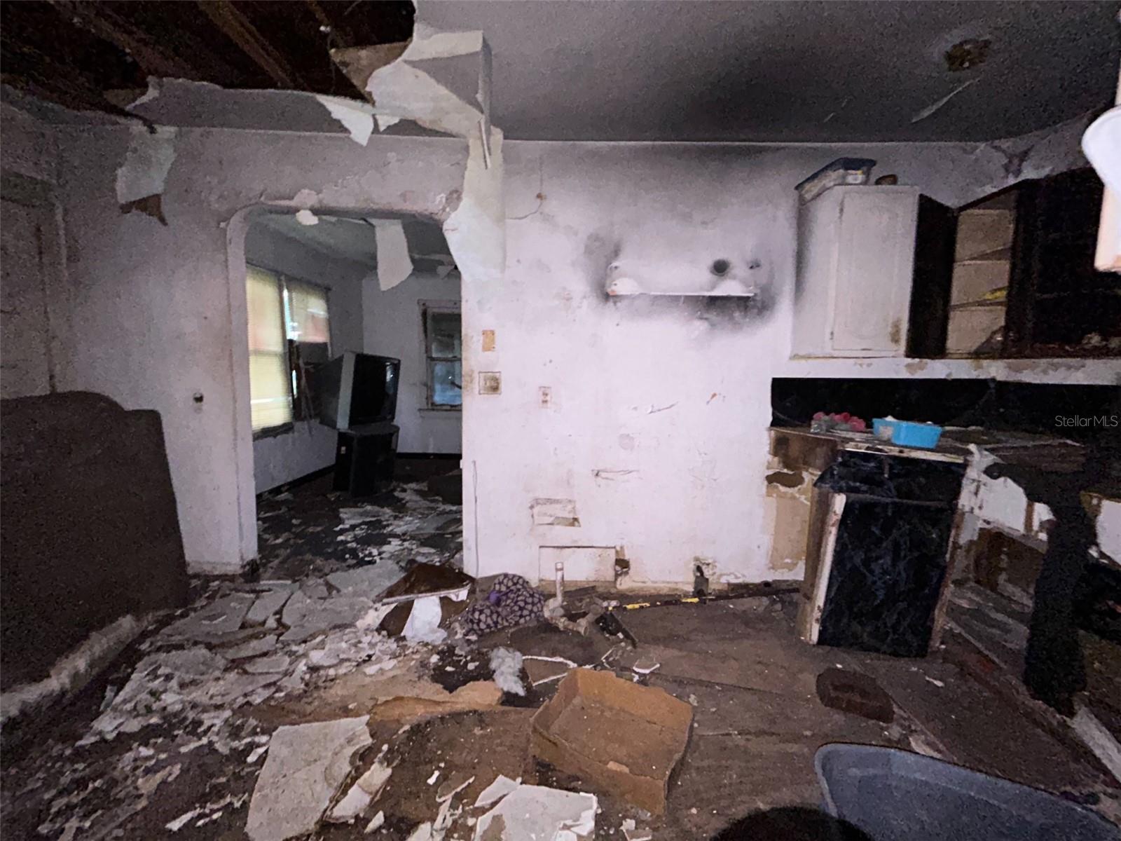 Image 25 of 55 For 877 22nd Avenue S