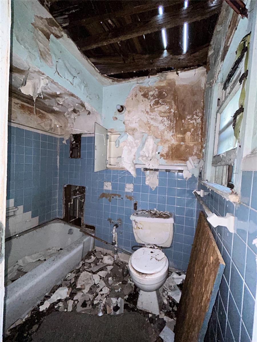 Image 27 of 55 For 877 22nd Avenue S