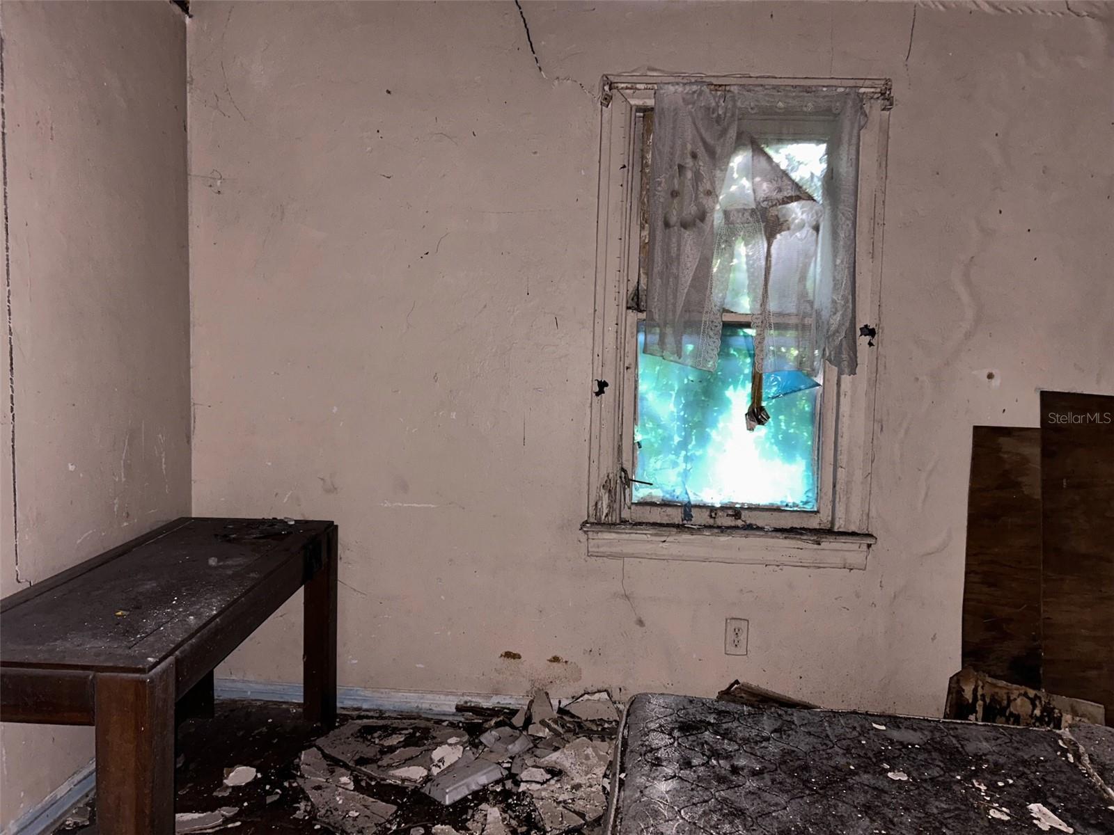 Image 28 of 55 For 877 22nd Avenue S