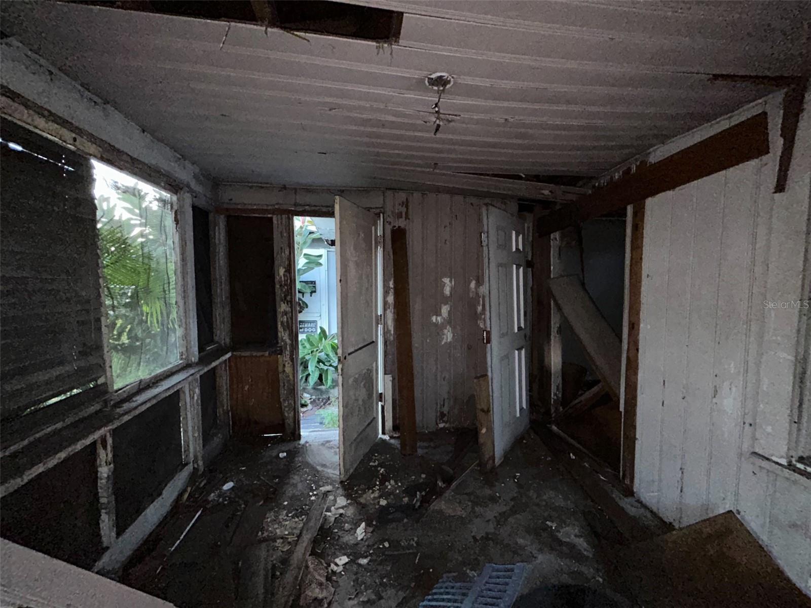 Image 35 of 55 For 877 22nd Avenue S