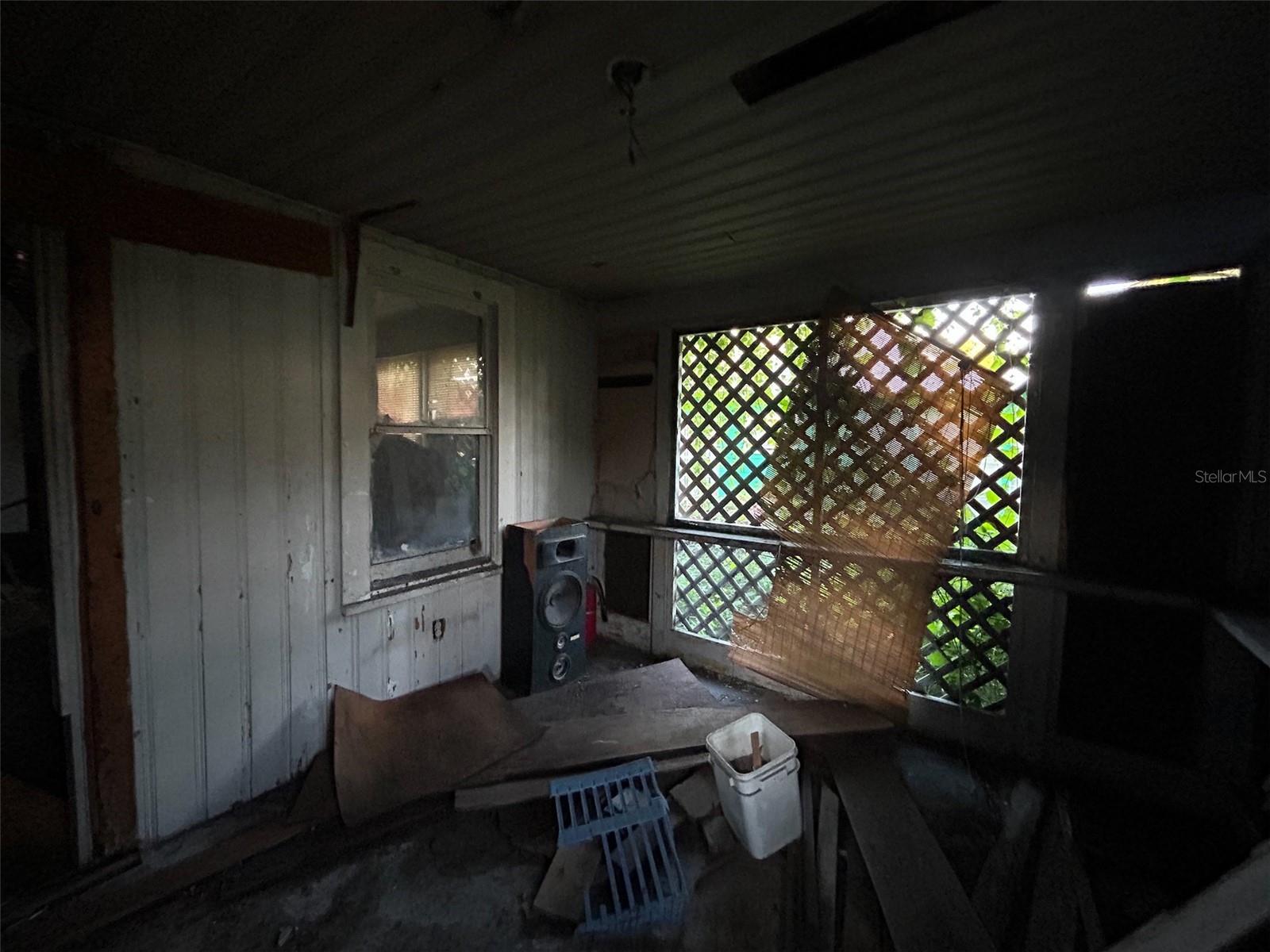 Image 39 of 55 For 877 22nd Avenue S