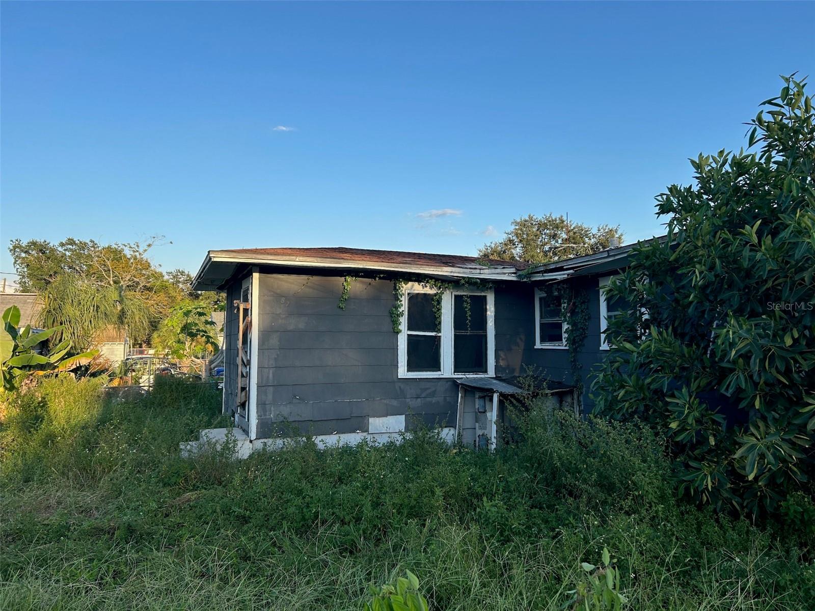 Image 42 of 55 For 877 22nd Avenue S