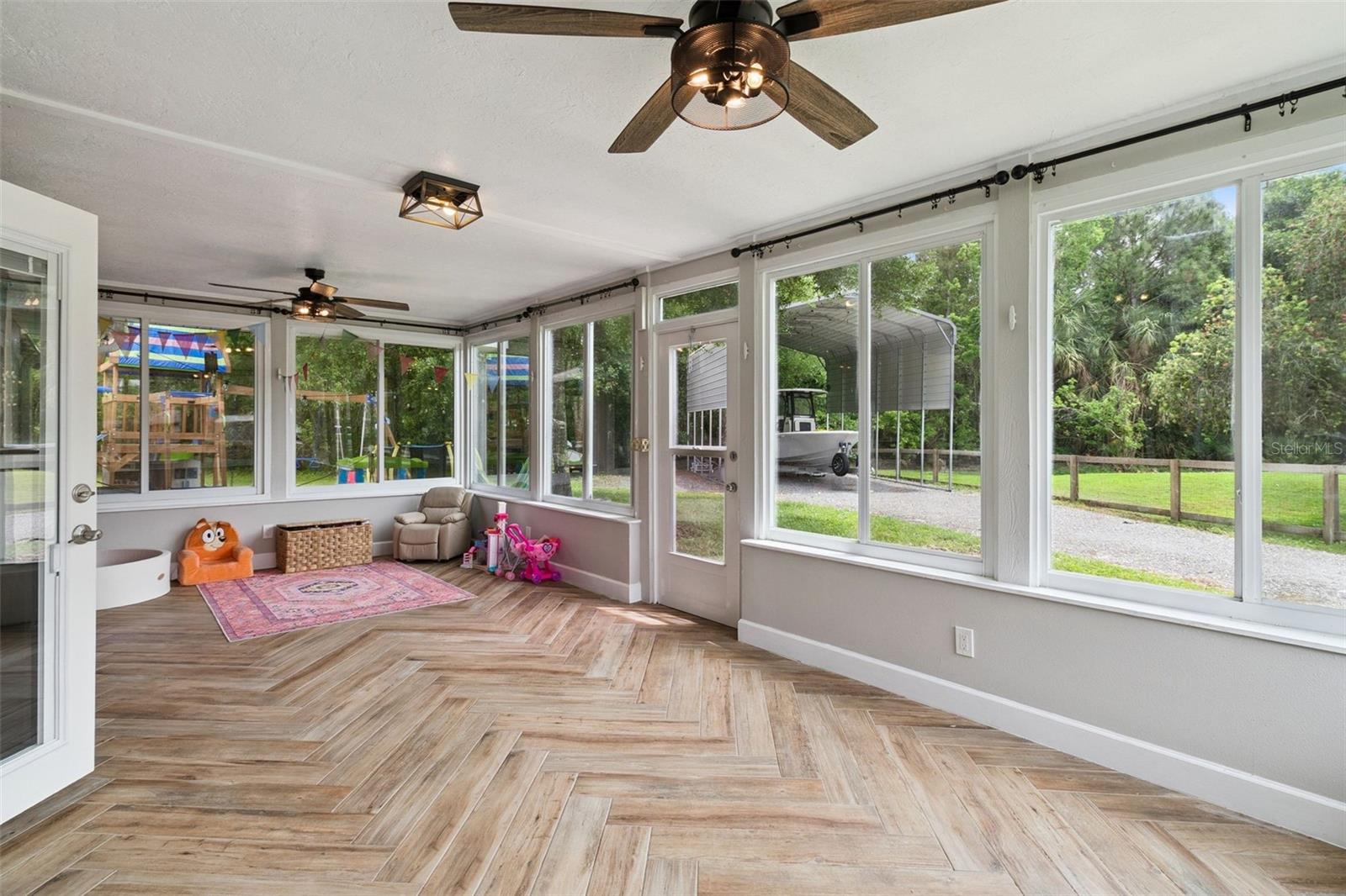 Image 26 of 48 For 2420 Friday Circle