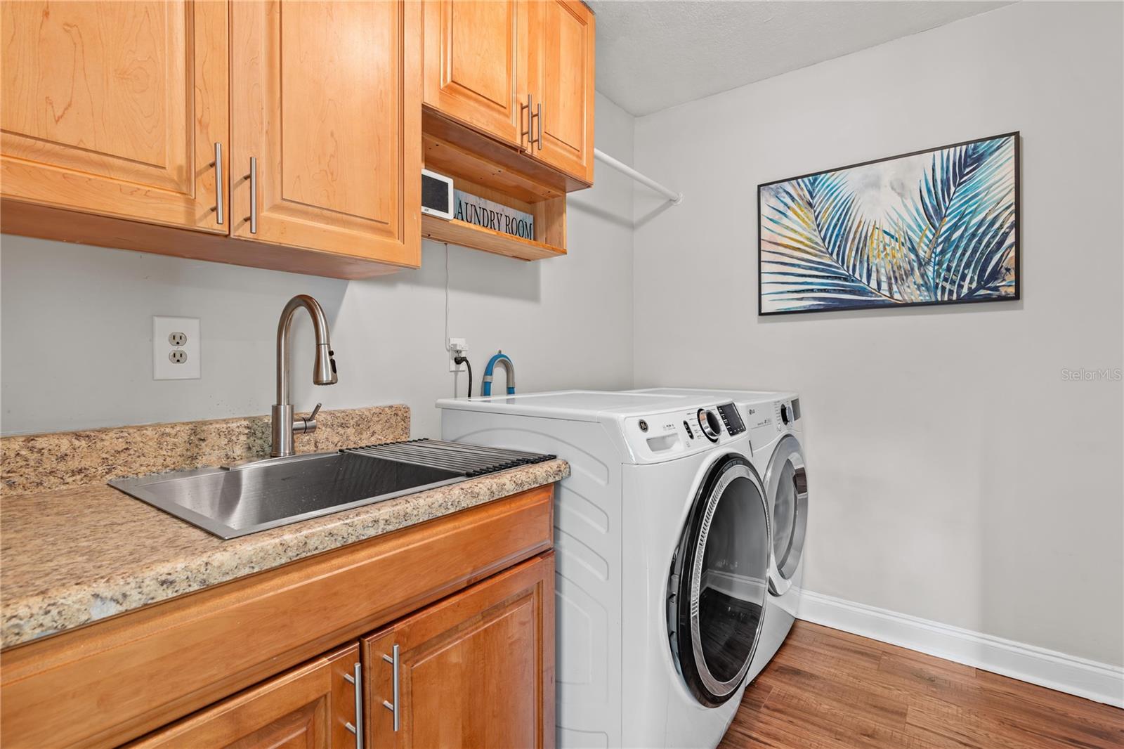 Image 18 of 55 For 891 Markham Woods Road