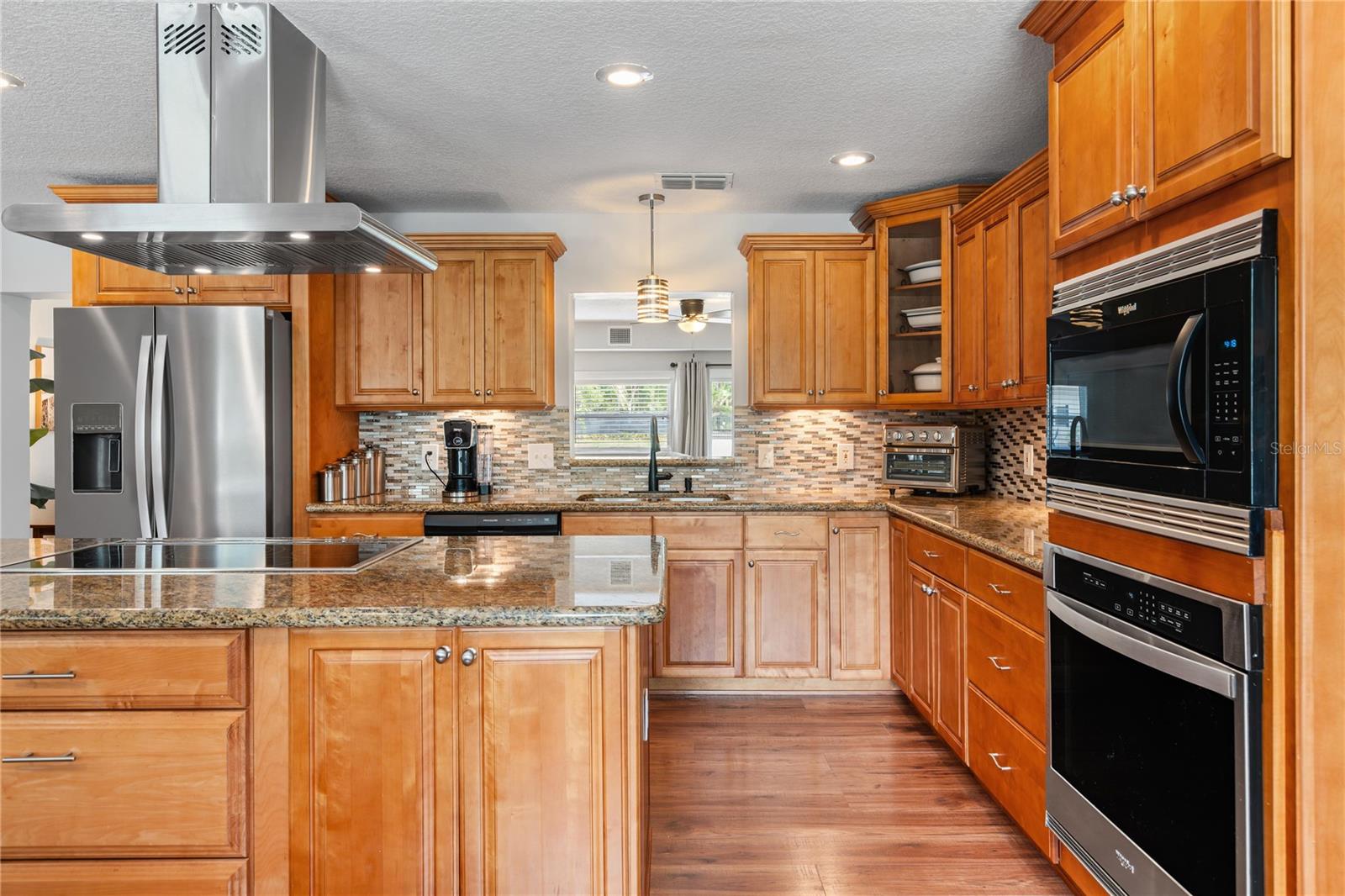 Image 21 of 55 For 891 Markham Woods Road