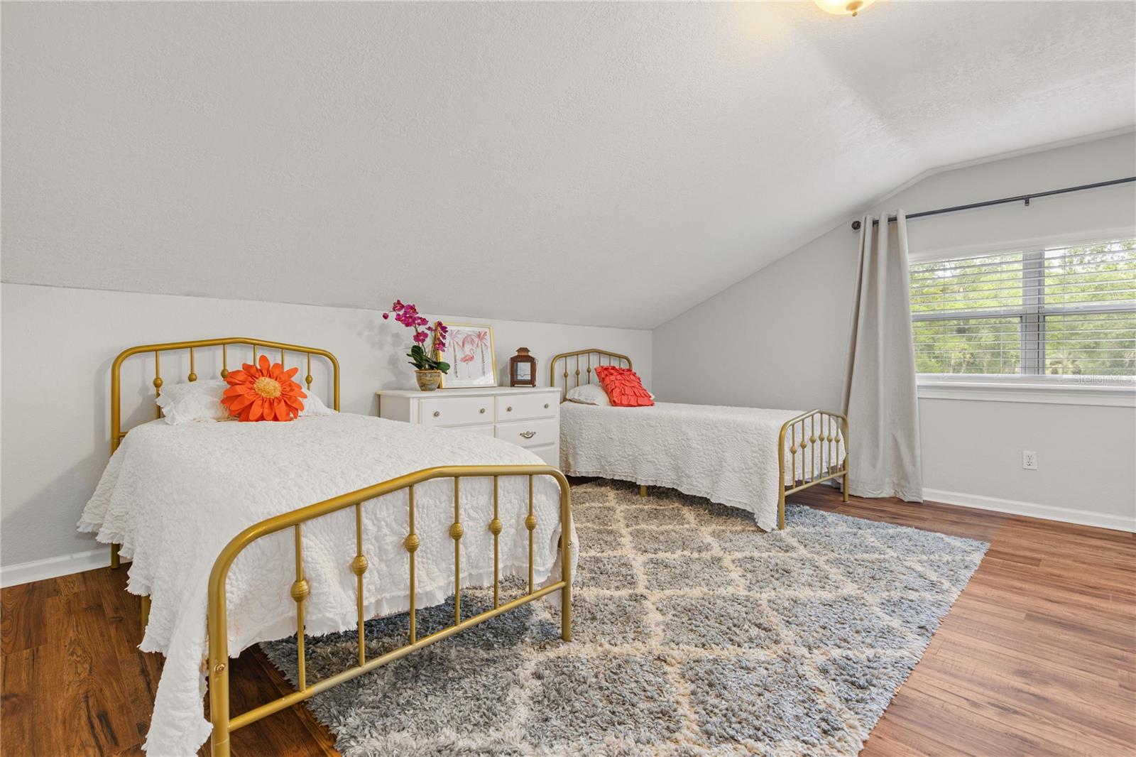 Image 42 of 55 For 891 Markham Woods Road