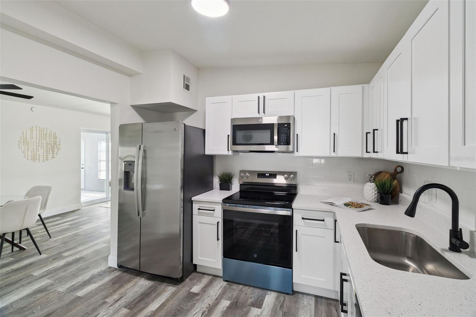 Image 10 of 27 For 2015 Coolidge Avenue