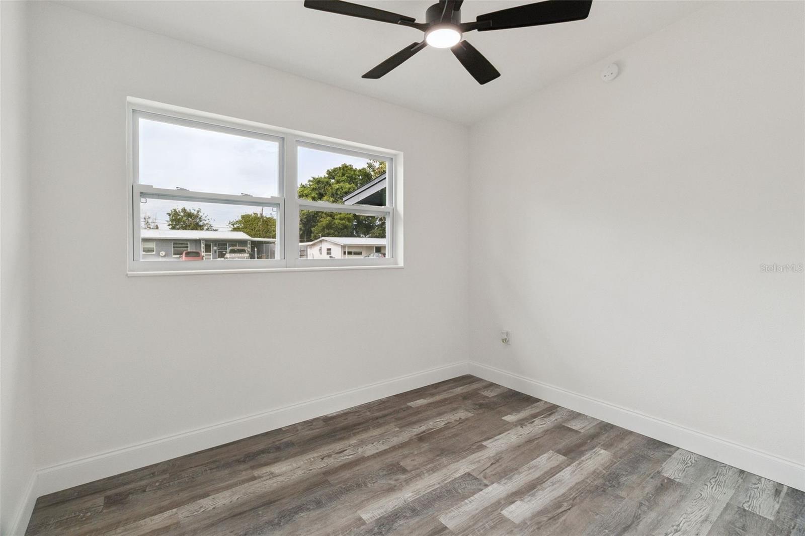 Image 19 of 27 For 2015 Coolidge Avenue